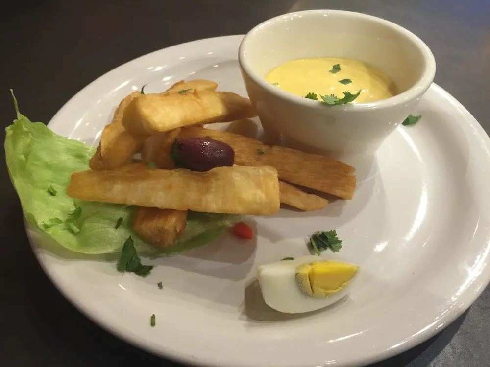 Yucca Frita a La Huancaina